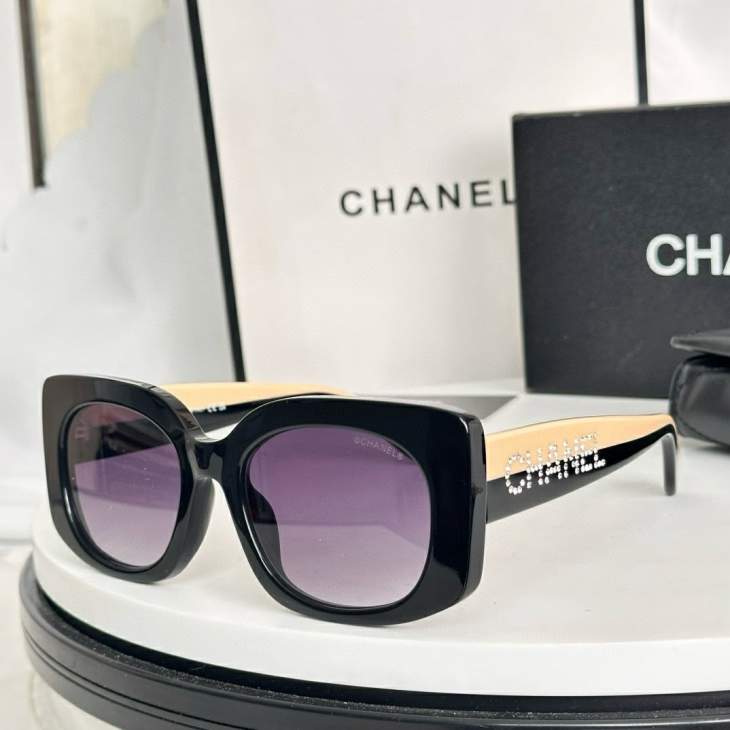 Picture of Chanel Sunglasses _SKUfw77817612fw
